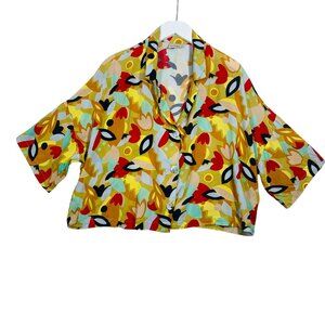 colorful, short-sleeved button-down shirt  woman size medium Twik.